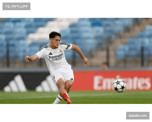 科莫总监评价帕斯具备冠军潜质决定是否回归皇马由他自己选择